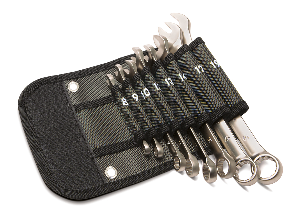 Набор ключей комбинированных 8 штук, в фирменной сумке